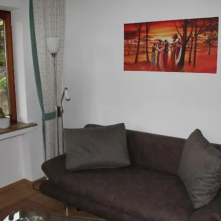 瑞斯尔蓬度假公寓 *