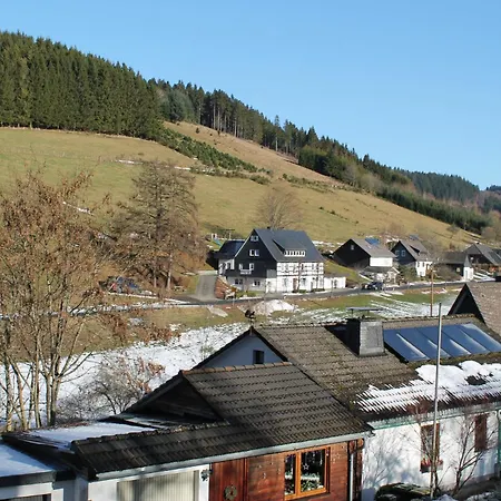 瑞斯尔蓬度假公寓 *